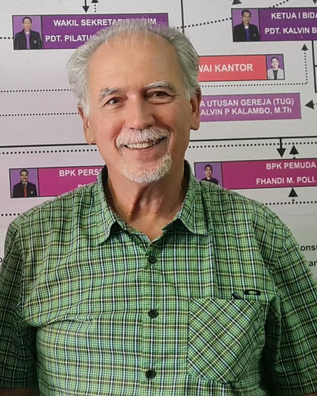 Hans Heinrich war viele Jahre Indonesienreferent der EMS und Projektleiter.